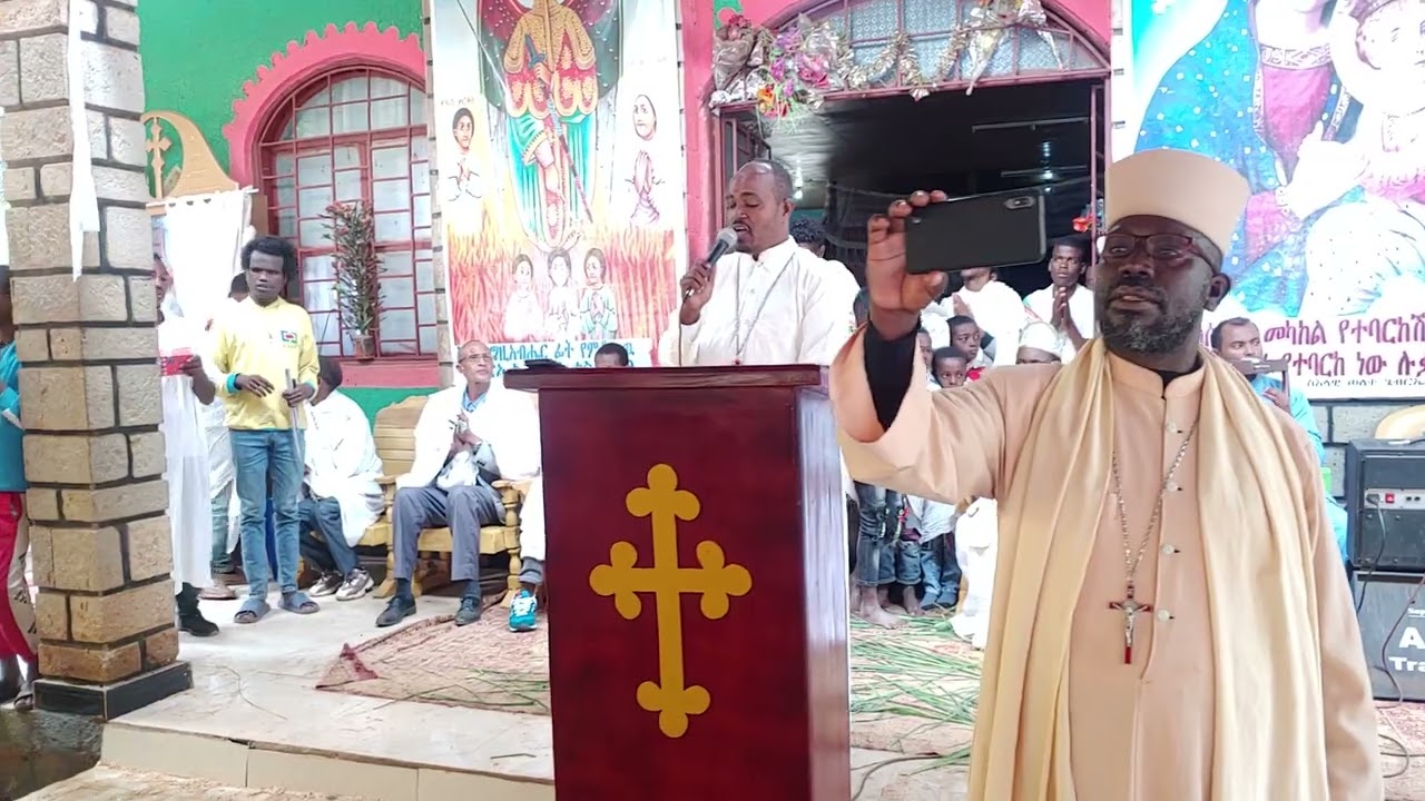 በወላይታ ሀ/ስ/ቦሎሶ ሶሬ ወረዳ ቤ/ክ/ወይቦ ደብረ ጽጌ ቅ/ገብርኤል ቤ/ን/ሰ/ት/ቤት 25ኛ ዓመት ምስረታ በዓል ጉባኤ የተወሰደ