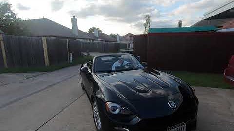 How to Change The Key Fob Battery on a 124 Spider