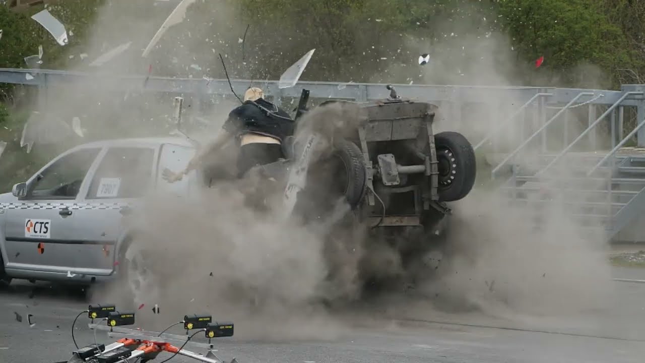 Golf Cart vs. Car 🏆 100km/h