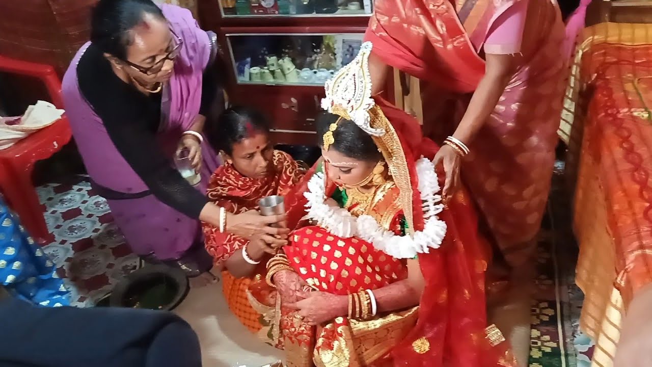 জন্মের পর মেয়েদের  একবার মায়ের কোল থেকে বিদায় 😭😭😭