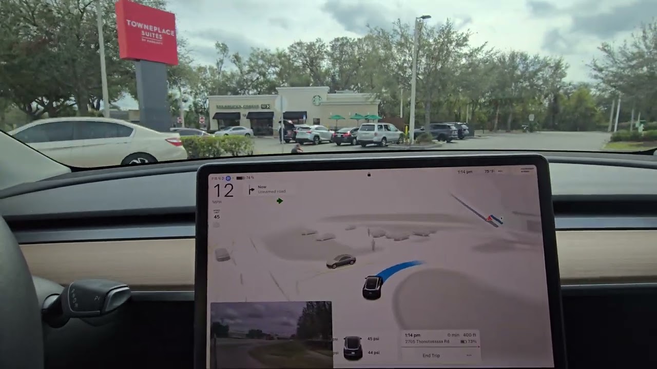 FSD (Supervised) 12.6.1 - Driving around Plant City