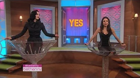 Dita Von Teese Teaches Bethenny How to Seduce a Gu...