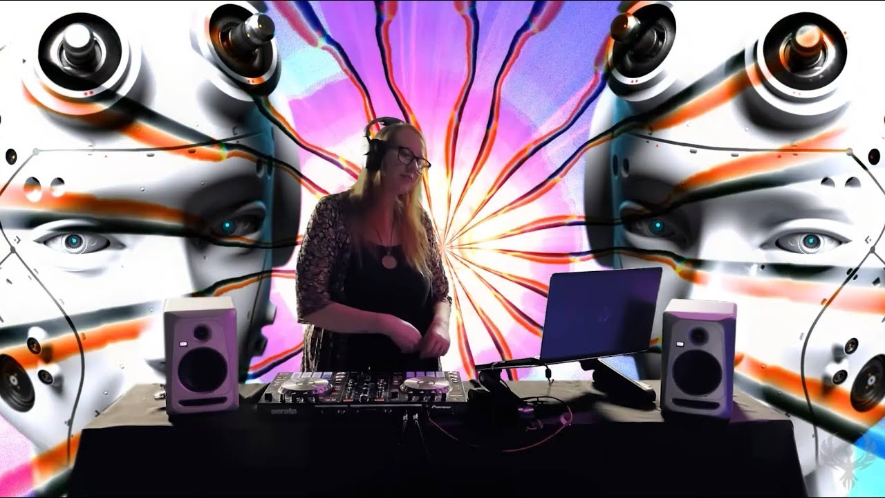 Obejrzyj Q-Therapy #30 w/ DJ Taryn Up The Matrix (Artificial Intelligence) w YouTube Obejrzyj Q-Therapy #30 w/ DJ Taryn Up The Matrix (Artificial Intelligence) w YouTube