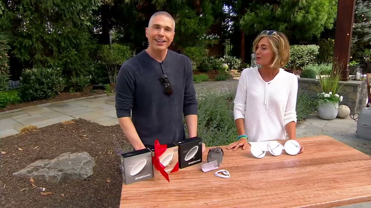 Simplehuman Compact Mirror with 3x Magnification & Ring Handle on QVC