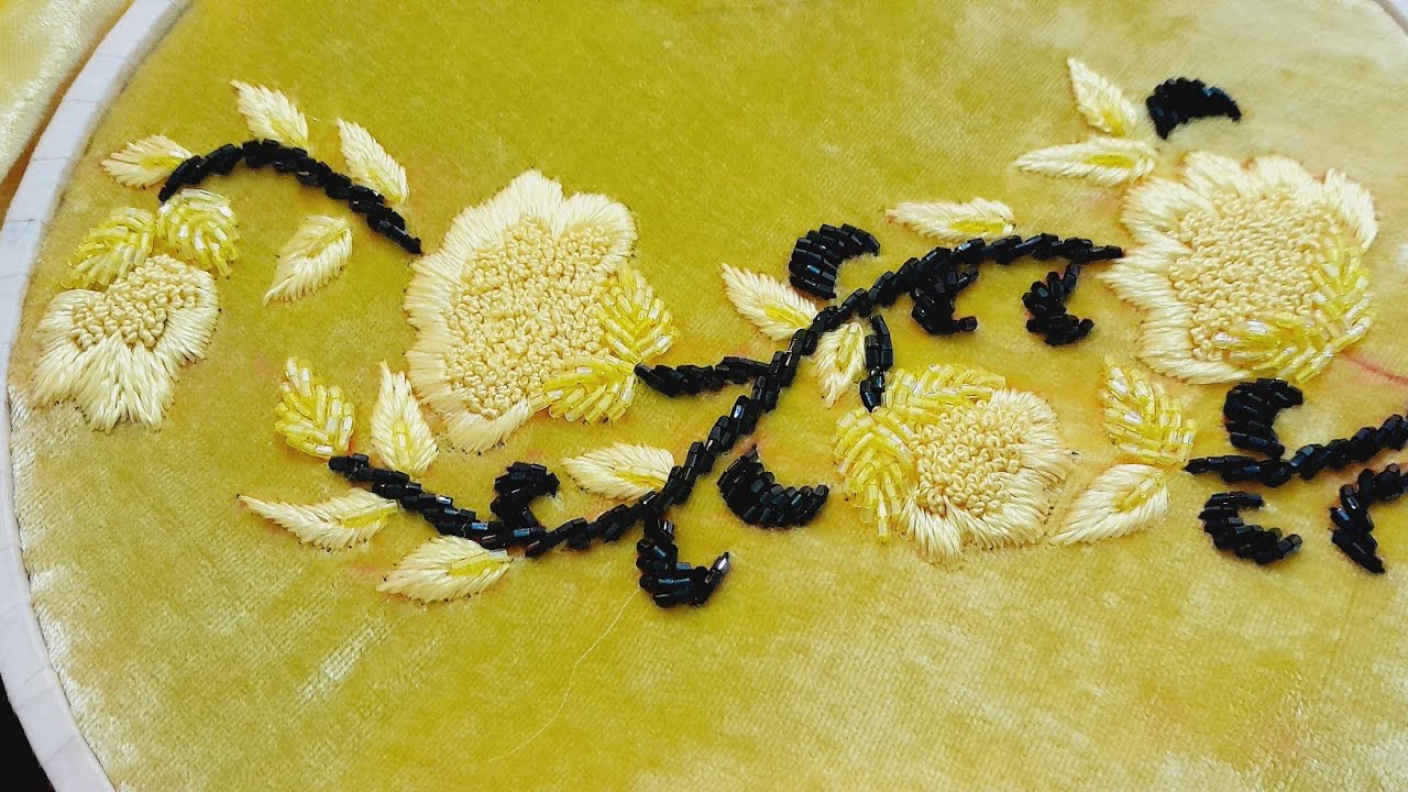 قفطان مغربي🇲🇦موبرة حرير  خدمة باليد#جلابة_مغربية 