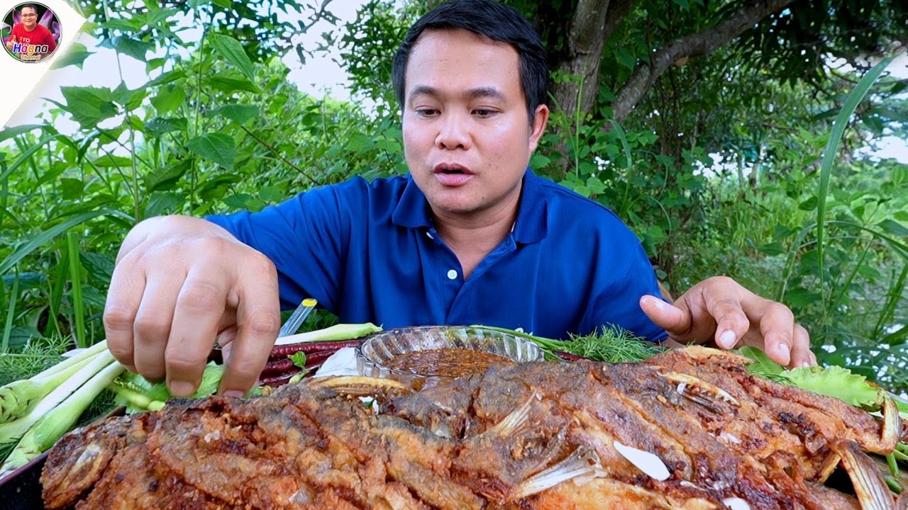 ส้มตัวปลาตะเพียนใหญ่ๆ งามๆ ทอดกรอบแกล้มพริกหน่วยลูกโดดแซ่บๆ จ้วดๆ คัก