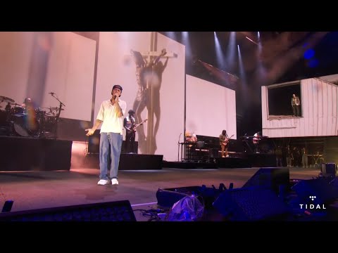 Justin Bieber - Holy ft. Chance The Rapper (Made In America Festival 2021)