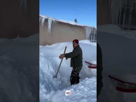 الثلوج الكثيفة في إدارة سوران تطمر سیارة تابعة لقوات البيشمركة بالكامل