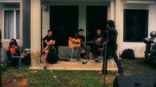 Tompi - menghujam jantungku ( live acoustic )