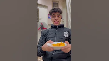 لما تضحك علي إبن أختك وتديله شيبسي حراق 