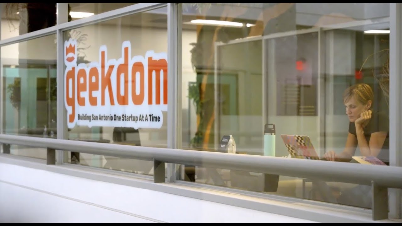 DOCUmation X Geekdom: Power of Partnership