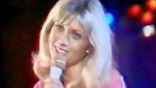 Olivia Newton-John | Just the Way You Are (Live)