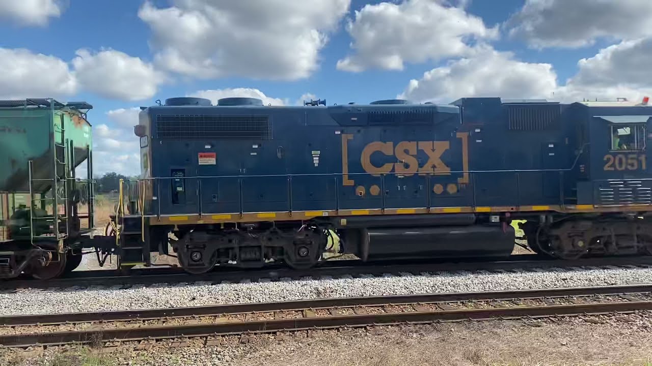 CSX GP38-3 2051 Southbound train Plant City FL on 12/28/2021 with ARMN Trinity Reefers