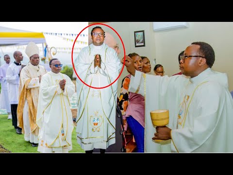 Mayibobo yavuyemo padiri. Uko uwari umwana wo mu muhanda yabaye Umusaserdoti🙌