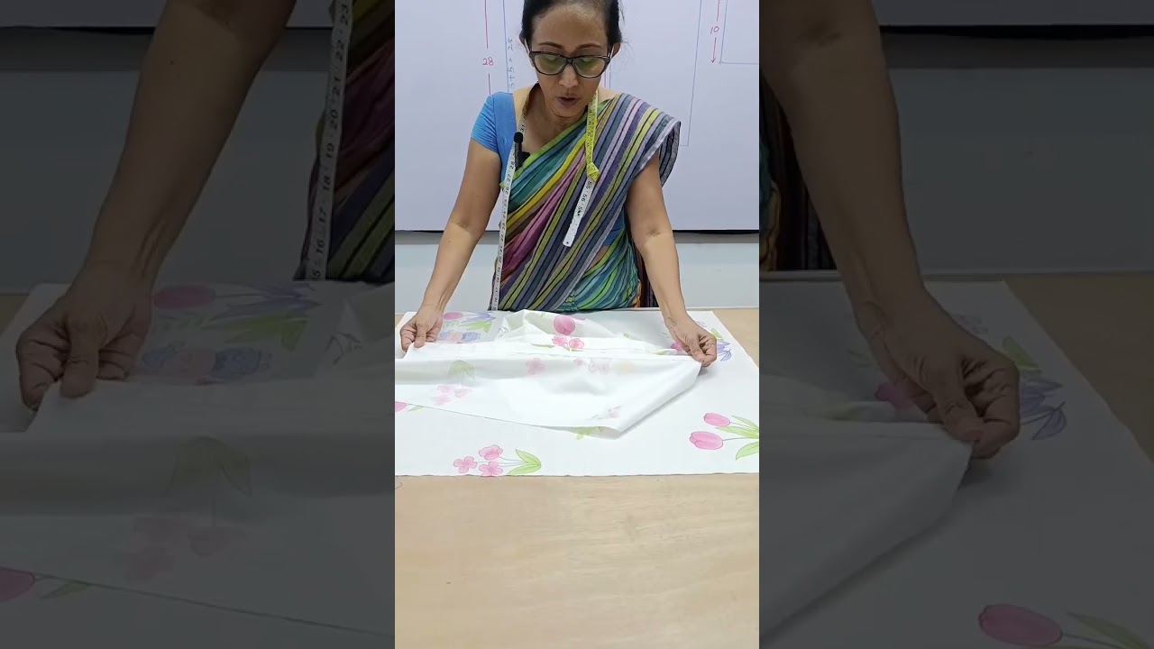 පහසුවෙන් ම ලස්සන කොට්ට උරයක් මහමු.