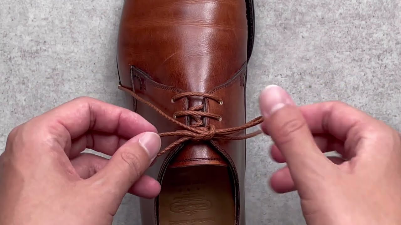 How to Lace 3-Eyelet Dress Shoes (3-Hole Guide) - MONDSHOELACE