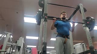 250 squat form check