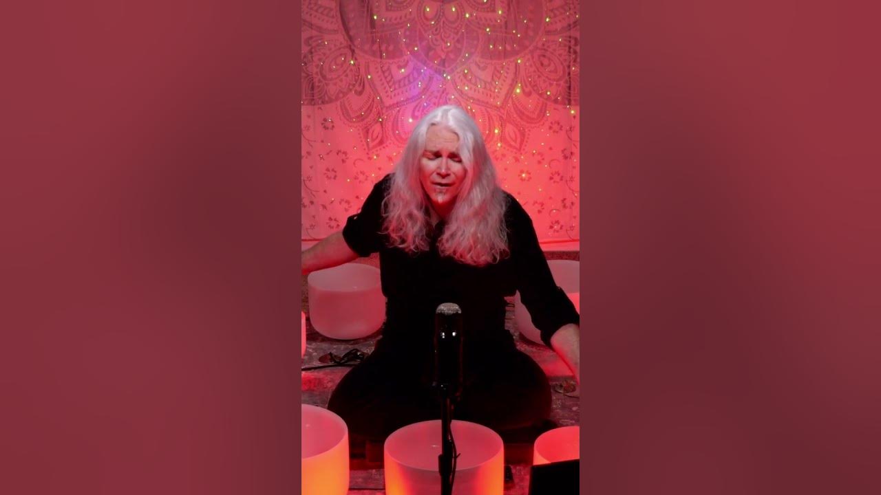 HAPPY NEW YEAR!!!! May all of your dreams come true 🤍 Singing Bowl Sound Healing | #shorts
