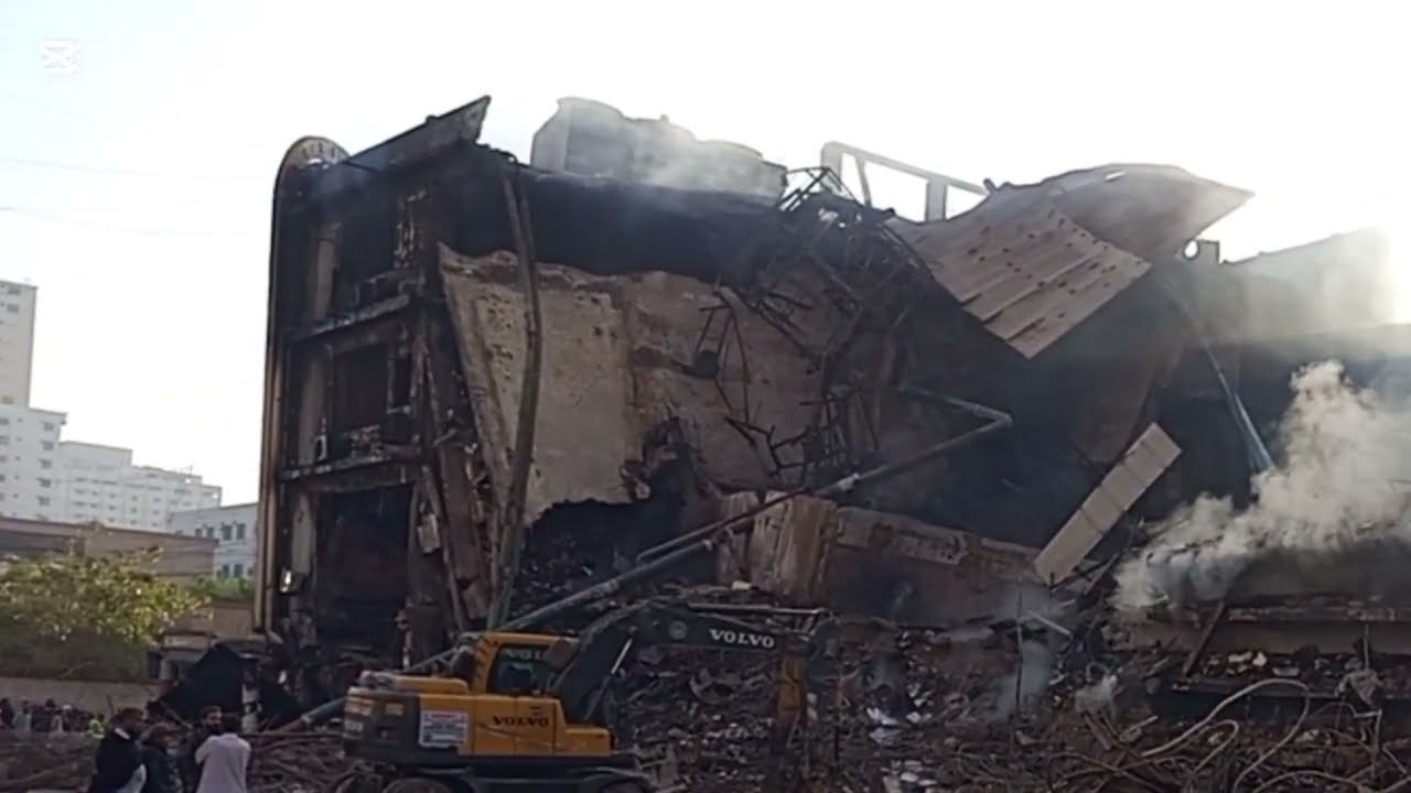 Gul Plaza burnt to ruin's | Karachi | gbtribune