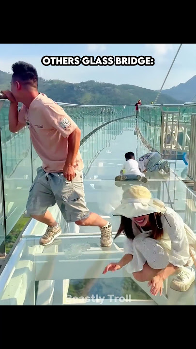 Crazy Chinese Glass Bridge💀