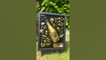 Cadre Bouteille Cassé Champagne Armand de Brignac French-Bouteille