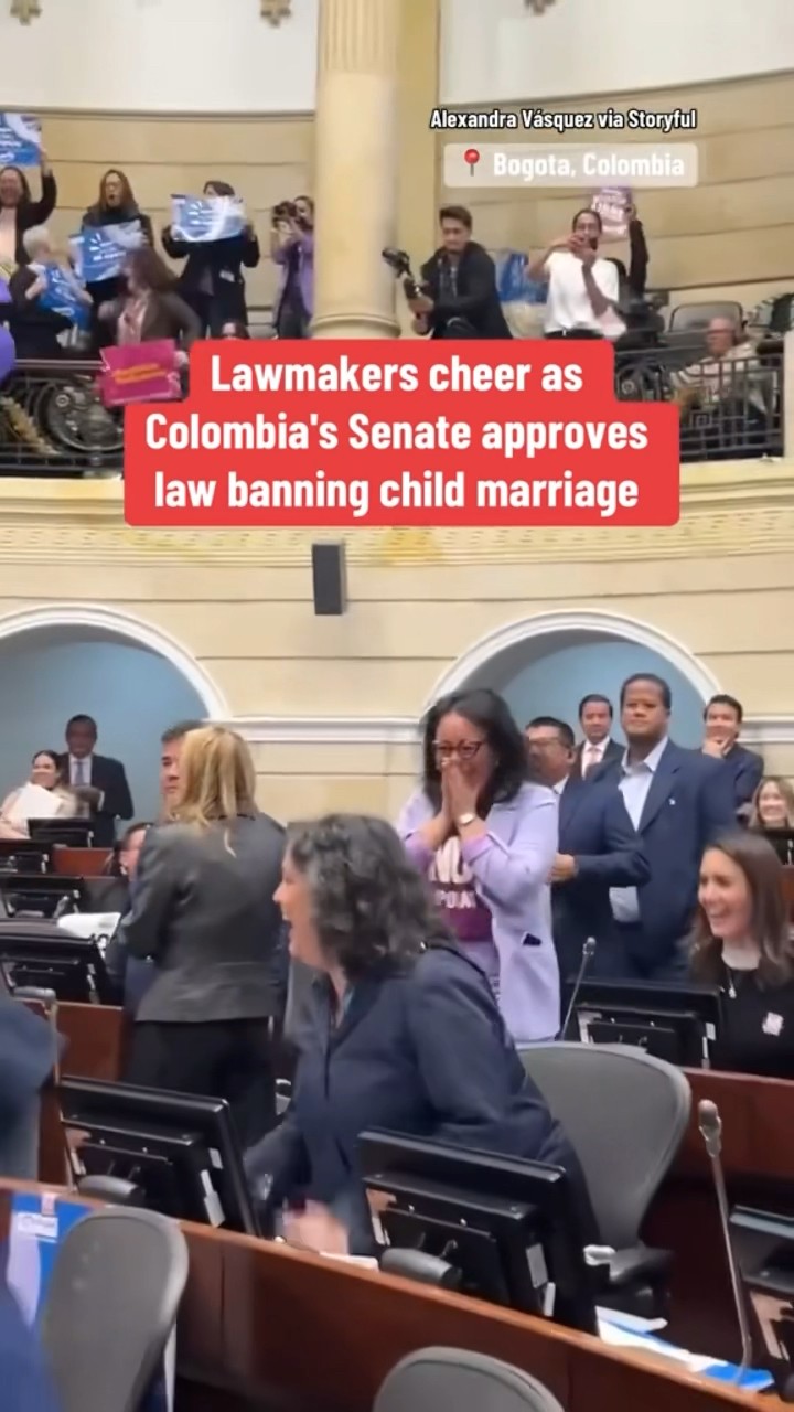 Lawmakers cheer as Colombia's Senate approves law banning child marriage #shorts