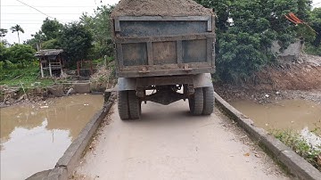 🔴 Công nông chở cát đá ngõ hẹp | ô tô chở đá | máy xúc cát và đá |stone excavator and sand truck 11