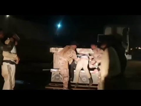 بالفيديو الحشد يضبط 19 باكستانيا مهربا داخل شاحنة في صلاح الدين 