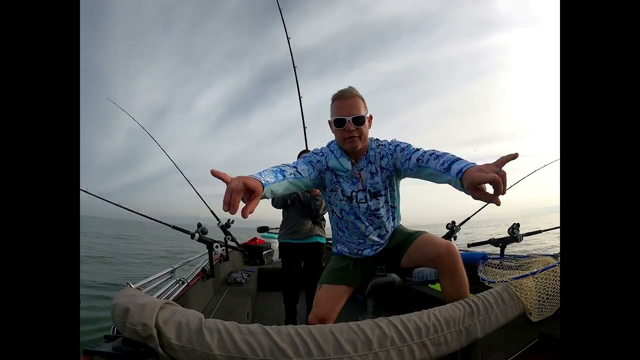 LAKE ERIE 52426 - YouTube