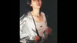 Nike Ardilla - Di Antara Pilihan