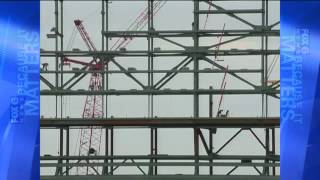 Group gets sneak peek into construction at Lambeau Field
