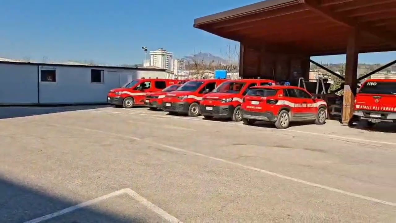 Ascoli, caserma aperta per la giornata dedicata ai Vigili del fuoco 