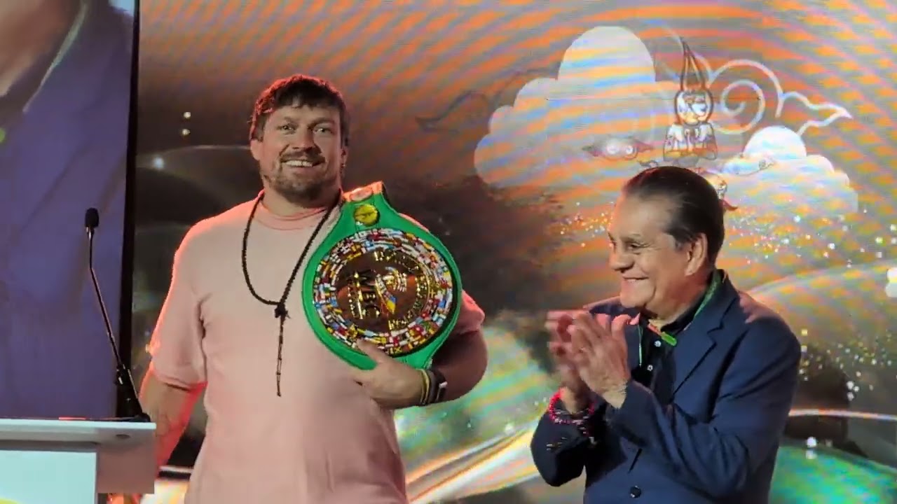Oleksandr Usyk & Katie Taylor Address WBC convention in Bangkok