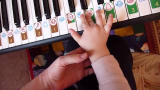 3 года. Выполнение упражнения "5 пальчиков", программа Софт Моцарт. screenshot 4