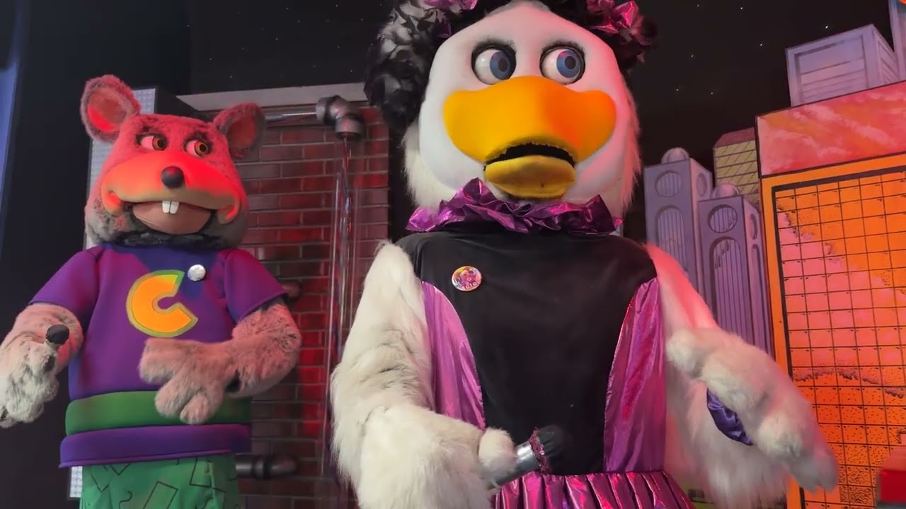 Chuck E's Middle Name, Chuck E. Cheese Toledo, Ohio