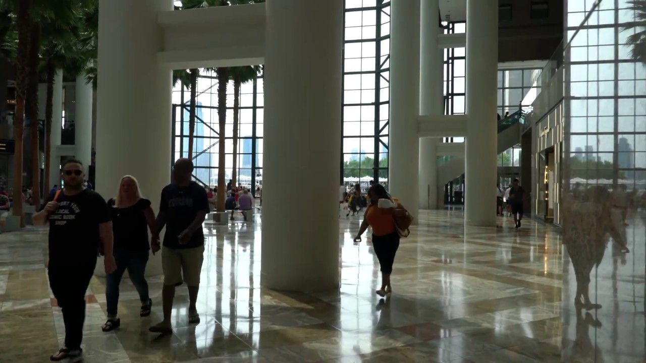 The Shops at Brookfield Place