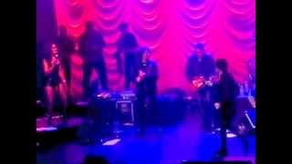 THE J. GEILS BAND FREEZE-FRAME
I filmed this @ the Beacon Theatre in NYC on August 26, 2015. This is an UnsteadyCam Production. The Uptown Horns are featured on stage in support THE J. GEILS BAND FREEZE-FRAME