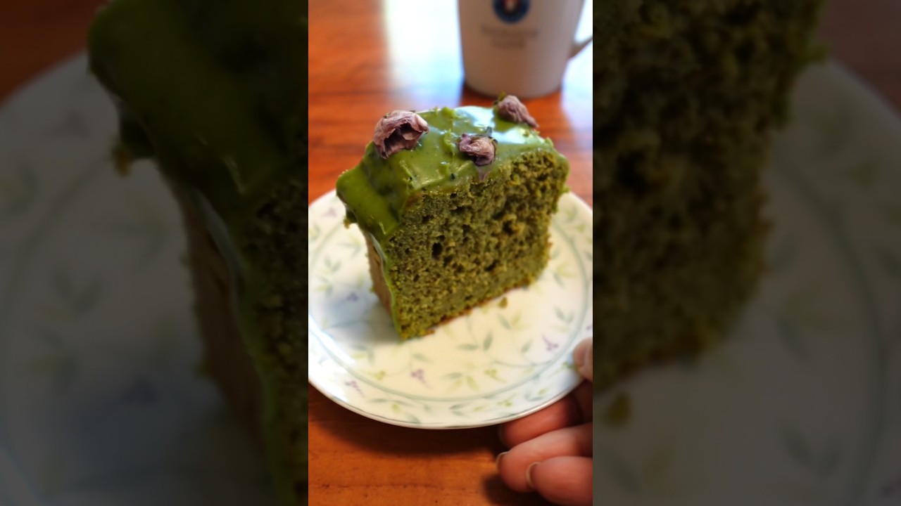 How to make Green Tea Pound Cake No Butter or Oil 🍵❤️簡単抹茶パウンドケーキレシピ　バター、油不要 #shorts #greentea
