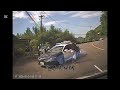 台三線苗栗獅潭鄉路大型重機撞擊兩名越南籍行人，騎士與兩名行人均受傷送醫。