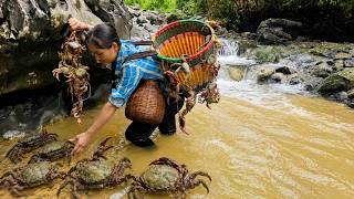 After the Rain, We Found Giant Mountain Crabs and Cooked a Feast After The Rain