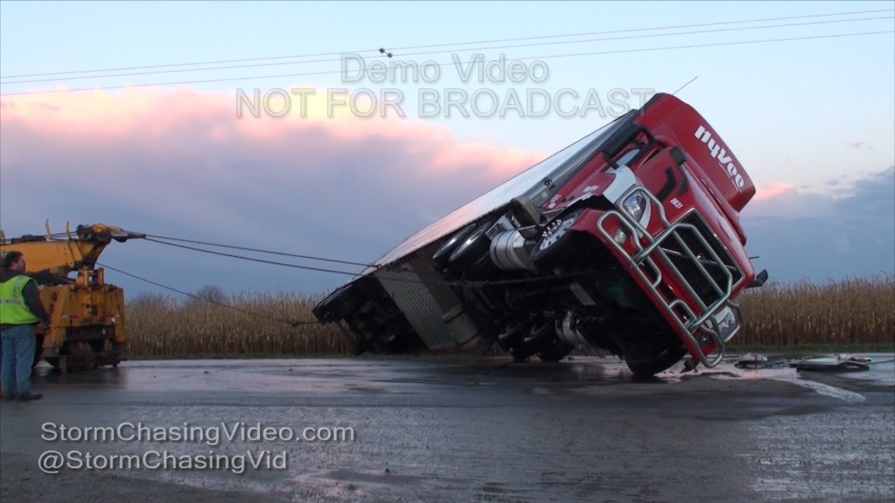 Knoxville, Iowa tornado semi aftermath B-Roll 11/11/2015