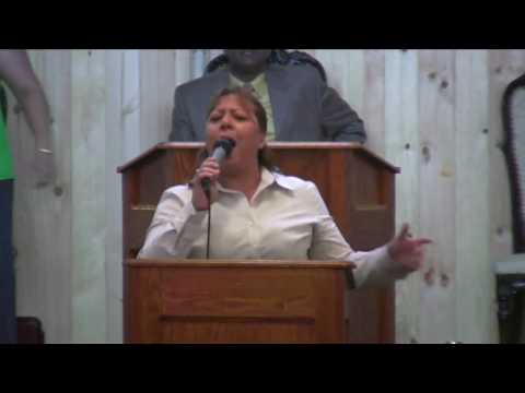 Maria Marrero - Yo Quiero una Iglesia (HD)