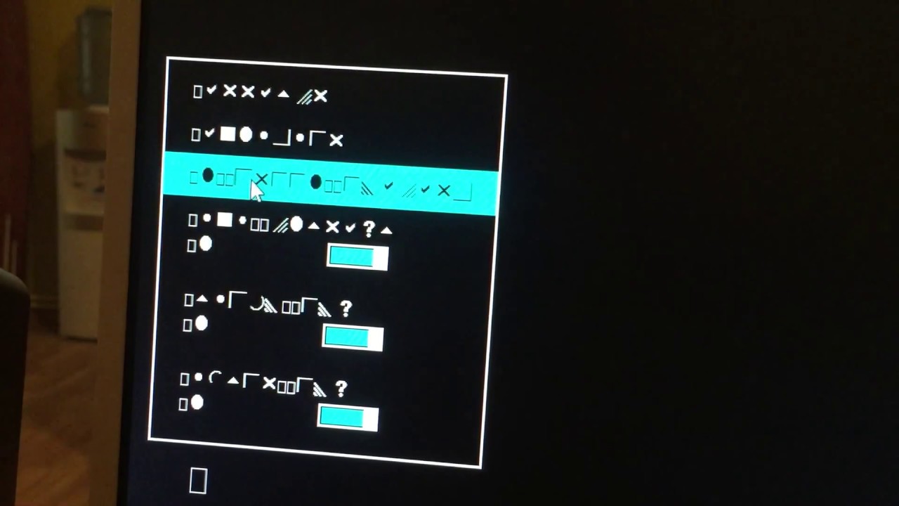 Windows 8.1 startup problem, wrong symbols, weird ...