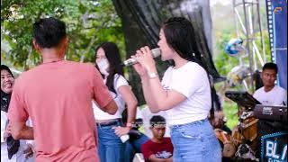 SUAMIKU KAWIN LAGI - SYAHLA AYU - BLMUSIK LIVE IN SUMANDANG SAJIRA