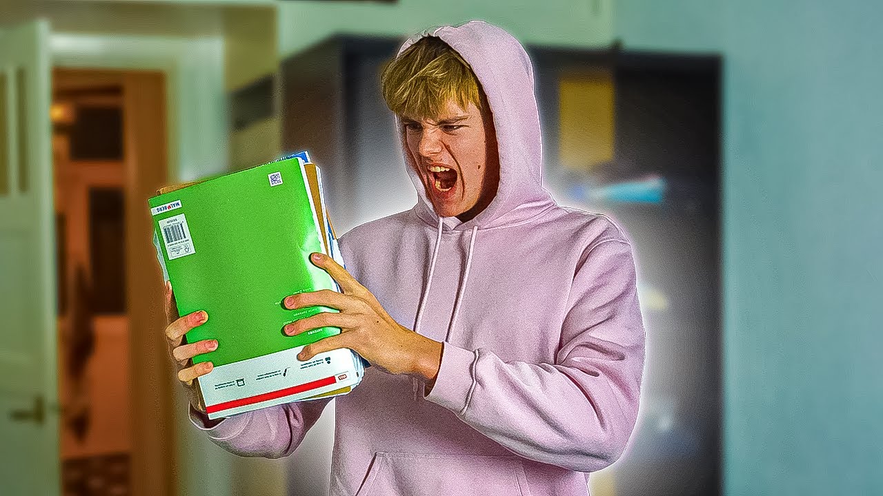 Stoppen met school... YouTube Stoppen met school... YouTube