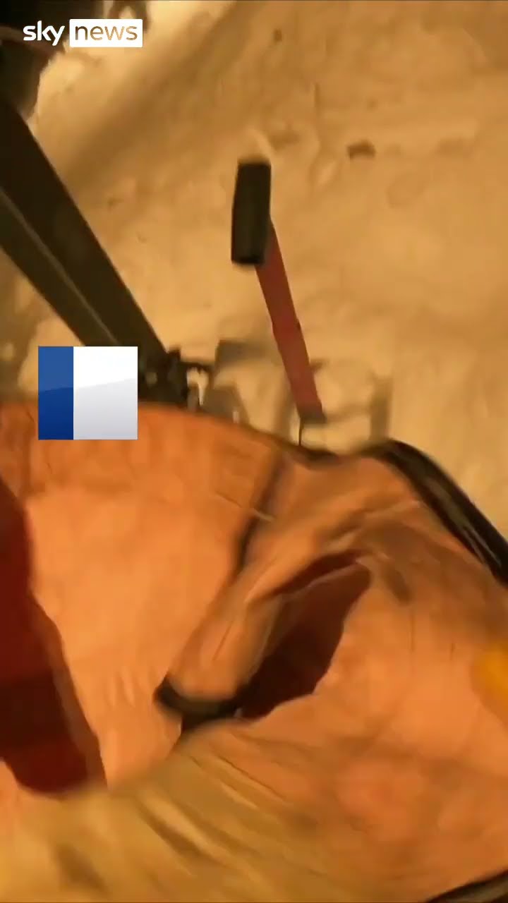 Skiers rescued after Apple Watch SOS alert