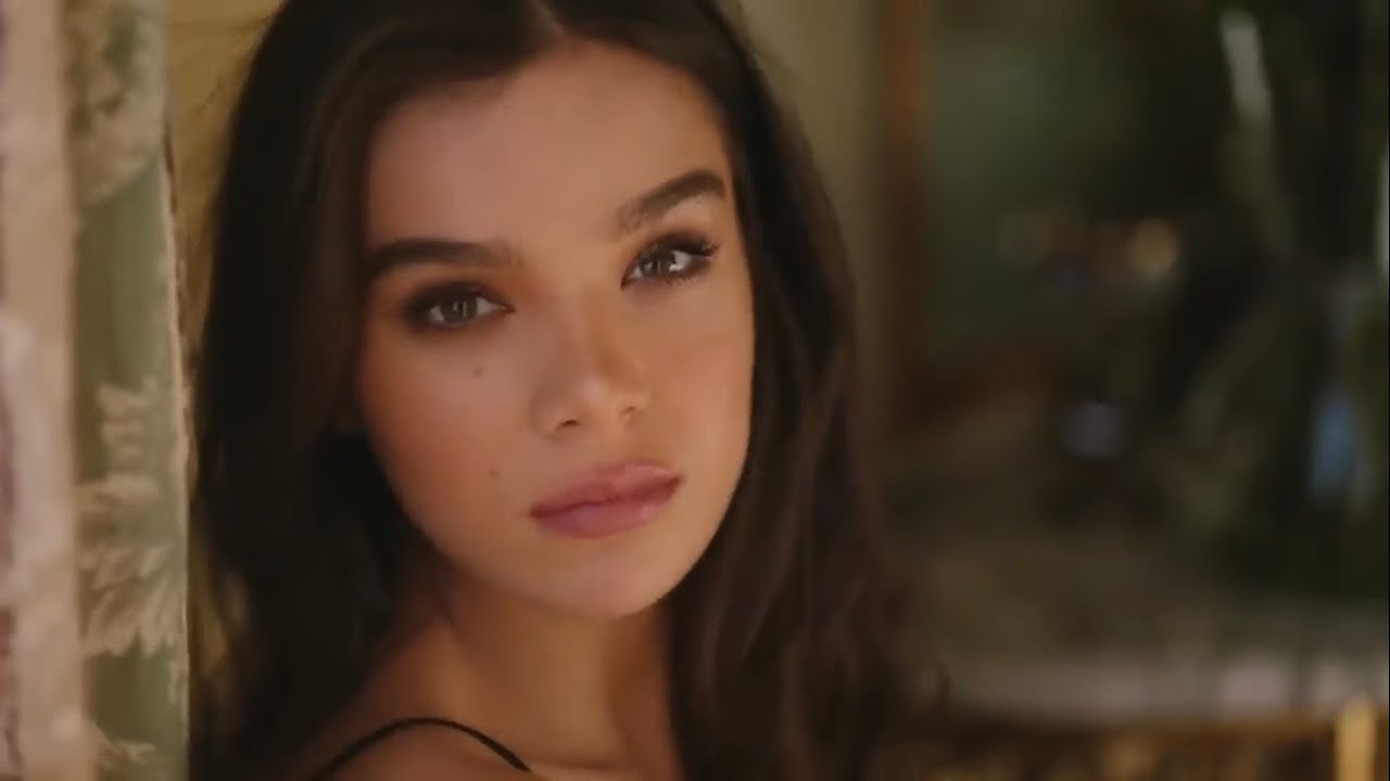 hailee-steinfeld-capital-letters-youtube