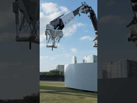 Multi-story robot to 3D print homes