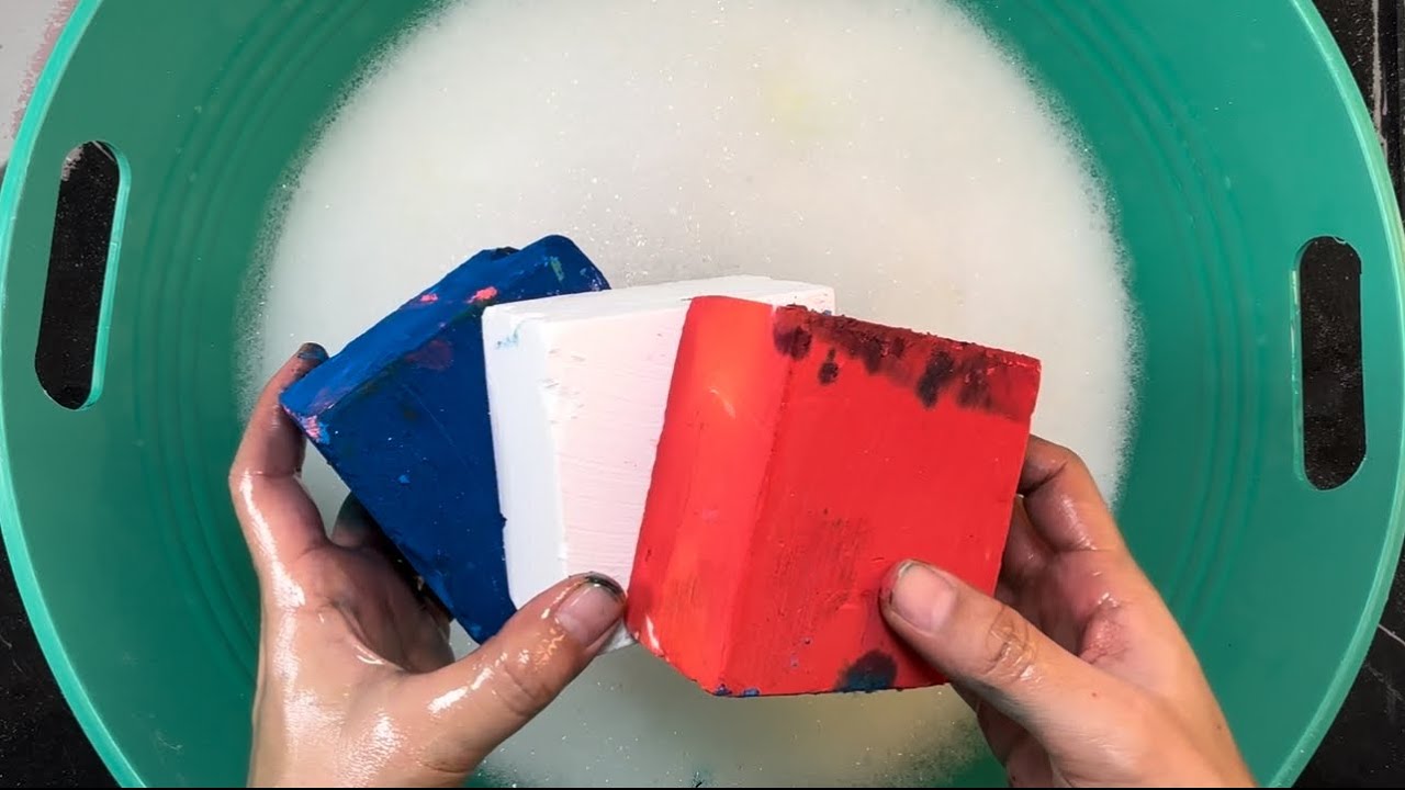 Dyed Water Crumble | Make a Reforms | Oddly Satisfying 
