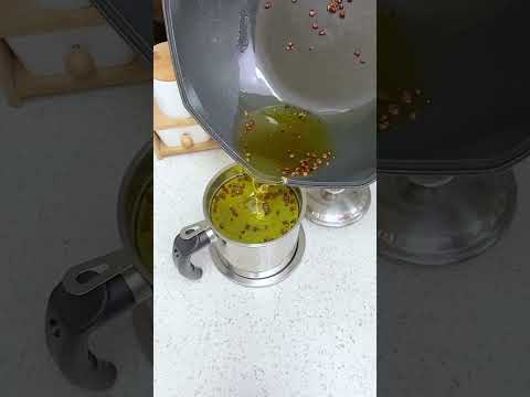 Oil Container with Strainer 1.3L